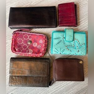 6 vintage leather wallets, all styles, good condition